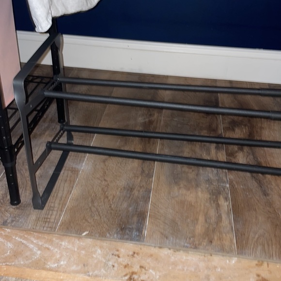 New Condition Adjustable Shoe Rack With 2 Shelves - Picture 6 of 8